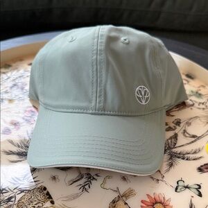 Victoria Paulsen Women’s Golf Hat - Brand New - Stylish